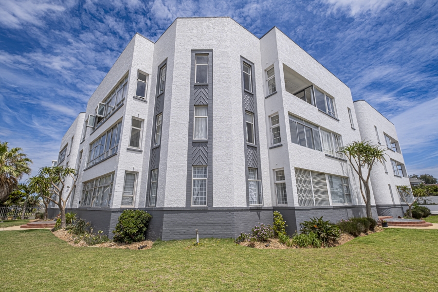 2 Bedroom Property for Sale in Summerstrand Eastern Cape
